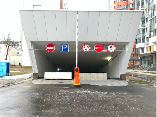 parking entrance.png